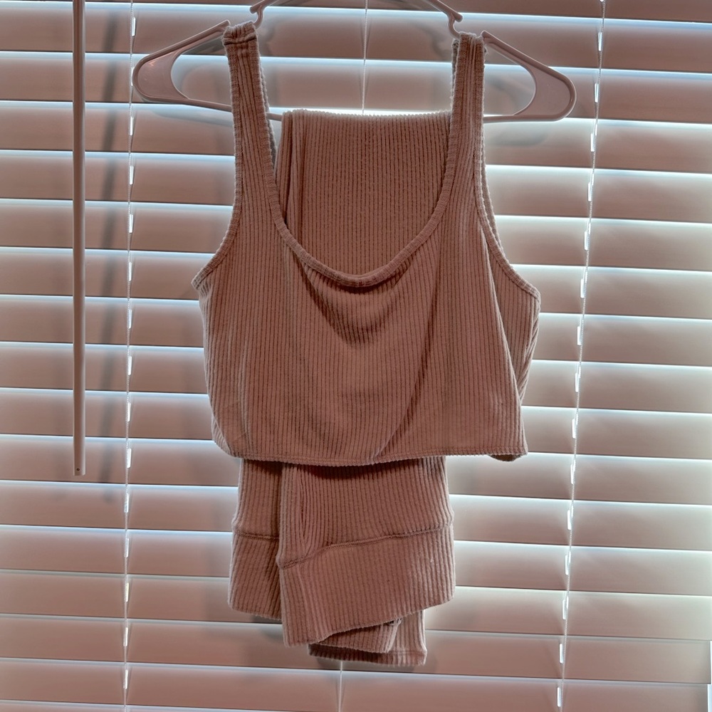 Abercrombie Set